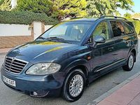 Usado SsangYong Rodius Limited 165 CV (121 kW) 2010 Gris / plata Monovolumen