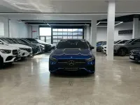 Usado Mercedes A180 AMG line 116 CV (85 kW) 2025 Azul Berlina