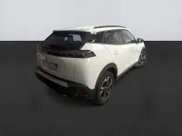 Usado Peugeot 2008 Allure 110 CV (80 kW) 2022 Blanco SUV