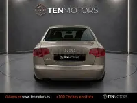 Usado Audi A4 Ambiente 115 CV (84 kW) 2007 Gris / plata Berlina