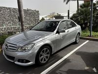 Usado Mercedes C180 Avantgarde 156 CV (114 kW) 2012 Gris / plata Berlina