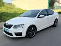 Usado Skoda Octavia RS 184 CV (135 kW) 2016 Blanco Familiar
