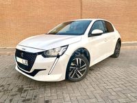 Usado Peugeot 208 Allure 100 CV (73 kW) 2020 Blanco Utilitario