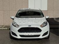 Usado Ford Fiesta Trend 100 CV (73 kW) 2016 Blanco Berlina