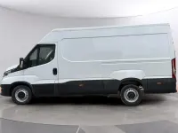 Usado Iveco Daily 156 CV (114 kW) 2023 Blanco Berlina