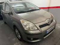 Usado Toyota Corolla Verso Sol 136 CV (100 kW) 2008 Gris Monovolumen