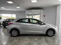 Usado Hyundai i30 100 CV (73 kW) 2012 Gris / plata Berlina