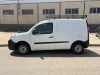 Usado Renault Kangoo 75 CV (55 kW) 2018 Blanco Monovolumen