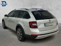 Usado Skoda Octavia RS 184 CV (135 kW) 2018 Gris Familiar