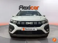 Usado Dacia Jogger Expression 110 CV (80 kW) 2023 Blanco Monovolumen