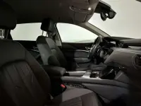 Usado Audi e-tron 230 kW (313 CV) 2022 Negro SUV