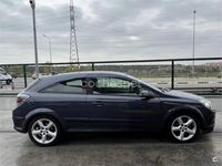 Usado Opel Astra GTC Sport 105 CV (77 kW) 2006 Negro Berlina