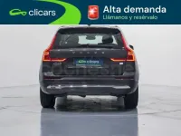 Usado Volvo XC60 Core 350 CV (257 kW) 2022 Gris / plata SUV