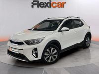 Usado Kia Stonic 101 CV (74 kW) 2022 Blanco SUV