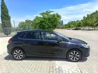 Usado Citroën C4 Live 99 CV (72 kW) 2018 Negro Berlina