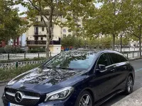 Usado Mercedes CLA220 Shooting Brake 177 CV (130 kW) 2018 Azul Familiar
