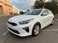 Usado Kia Ceed 100 CV (73 kW) 2021 Blanco Utilitario