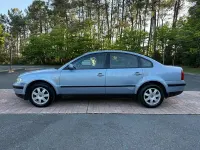 Usado VW Passat Trendline 90 CV (66 kW) 2000 Azul Berlina