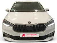 Usado Skoda Fabia Selection 80 CV (58 kW) 2024 Blanco Utilitario