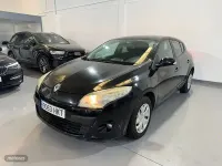 Usado Renault Mégane III Authentique 90 CV (66 kW) 2012 Gris Berlina