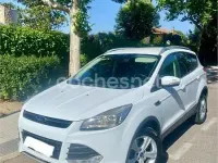 Usado Ford Kuga Trend 140 CV (102 kW) 2014 Blanco SUV