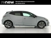 Usado Renault Clio V Techno 100 CV (73 kW) 2025 Gris Berlina