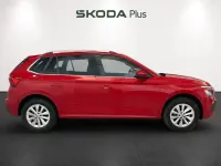Usado Skoda Kamiq Selection 115 CV (84 kW) 2025 Rojo SUV