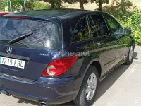 Usado Mercedes R320 224 CV (164 kW) 2006 Azul Familiar