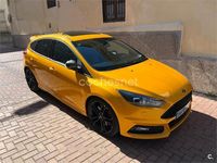 Usado Ford Focus ST 250 CV (183 kW) 2015 Amarillo Berlina