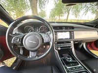 Usado Jaguar XF Pure 180 CV (132 kW) 2018 Rojo Berlina