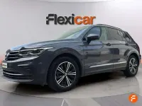Usado VW Tiguan Life 150 CV (110 kW) 2022 Azul SUV