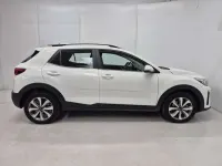 Usado Kia Stonic 101 CV (74 kW) 2025 Blanco SUV