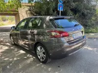 Usado Peugeot 308 Access 82 CV (60 kW) 2014 Negro Berlina