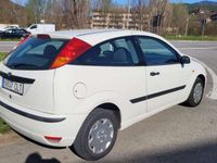 Używany Ford Focus 75 KM (55 kW) 2003 Biały Hatchback