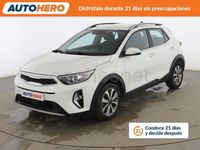 Usado Kia Stonic 85 CV (62 kW) 2022 Blanco SUV
