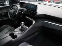 Usado Peugeot 3008 Allure 131 CV (96 kW) 2024 Blanco SUV