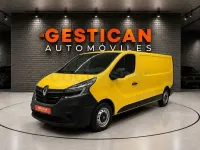 Usado Renault Trafic 120 CV (88 kW) 2021 Amarillo Monovolumen