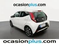 Usado Toyota Aygo X-play 72 CV (52 kW) 2020 Blanco Utilitario