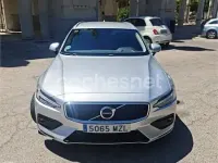 Usado Volvo V60 Momentum 150 CV (110 kW) 2021 Gris / plata Familiar