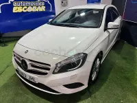 Usado Mercedes A180 Style 122 CV (89 kW) 2013 Blanco Utilitario