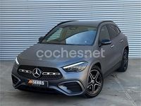 Usado Mercedes GLA200 163 CV (119 kW) 2024 Gris / plata SUV