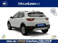 Usado Kia Stonic 84 CV (61 kW) 2023 Blanco SUV