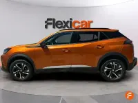 Usado Peugeot 2008 Allure 100 CV (73 kW) 2023 Naranja SUV