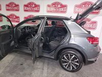 Usado VW T-Roc Advance 116 CV (85 kW) 2020 Gris / plata SUV