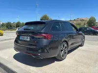 Usado Skoda Octavia RS 245 CV (180 kW) 2022 Negro Familiar