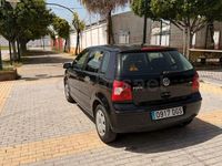 Usado VW Polo Advance 100 CV (73 kW) 2005 Negro Utilitario