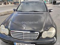 Usado Mercedes C220 Classic 143 CV (105 kW) 2003 Negro Berlina