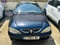 Usado Renault Mégane 95 CV (69 kW) 2000 Azul Berlina