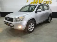 Usado Toyota RAV4 Executive 136 CV (100 kW) 2007 Gris / plata SUV