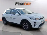 Usado Kia Stonic 84 CV (61 kW) 2024 Blanco SUV